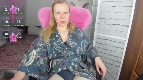 Snapshot of funny_bunny4 chatting on 03.12.25 funny_bunny4 online show from 03.12.25