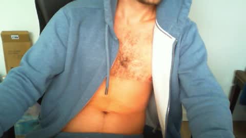 Snapshot of funnyeucouple chatting on 10.13.25 YWhiteNiceMan online show from 10.13.25