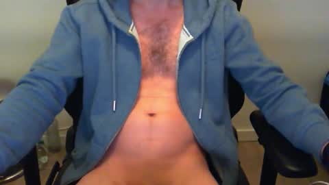 YWhiteNiceMan online show from 02.06.26