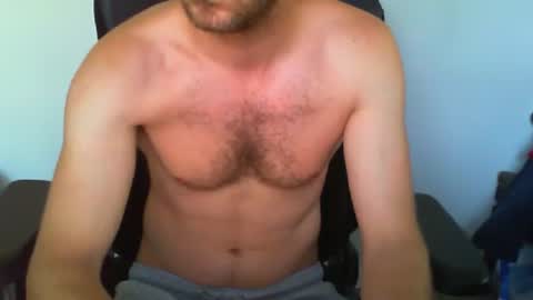 YWhiteNiceMan online show from 06.25.26