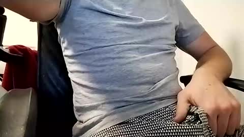 Snapshot of furchenlunzer chatting on 01.19.25 furchenlunzer online show from 01.19.25