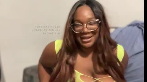 Snapshot of furykat1 chatting on 10.10.25 furykat1 online show from 10.10.25