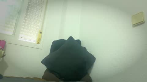 Snapshot of fxlm69 chatting on 10.04.25 fxlm69 online show from 10.04.25