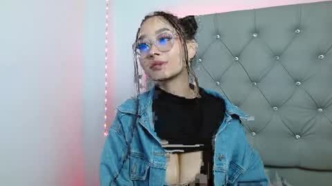 Victoria online show from 09.14.25