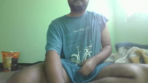 Snapshot of g0lu_ chatting on 01.12.25 Nunnu online show from 01.12.25