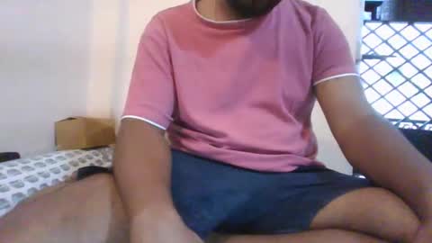 Snapshot of g0lu_ chatting on 10.19.25 Nunnu online show from 10.19.25