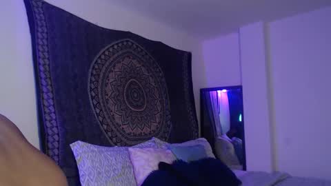 g_bella2025 online show from 11.23.25