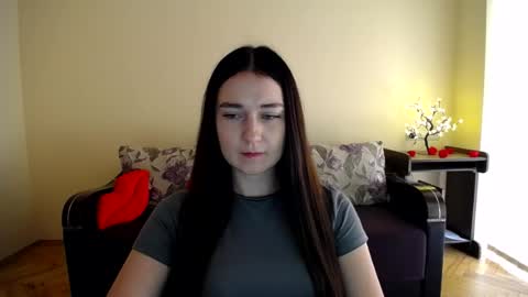 Snapshot of gabby_di chatting on 07.06.26 Jaklin online show from 07.06.26