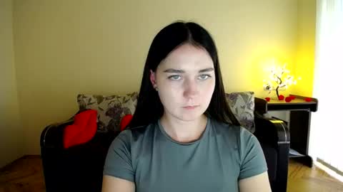 Snapshot of gabby_di chatting on 07.06.26 Jaklin online show from 07.06.26
