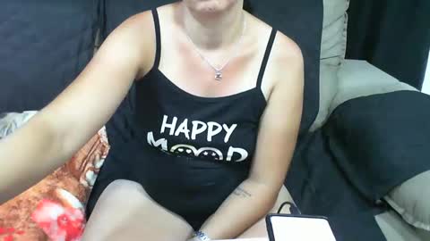 Snapshot of gabibrasil chatting on 02.09.25 gaby layla online show from 02.09.25