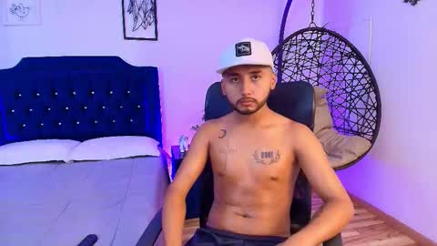 Snapshot of gabriel_blake chatting on 09.12.25 Gabriel New Model online show from 09.12.25