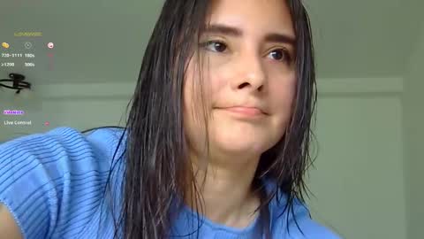 Snapshot of gabriela_miller_2 chatting on 09.12.25 Gabriela Miller online show from 09.12.25