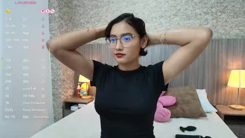 Gabriela Vargas online show from 05.12.26