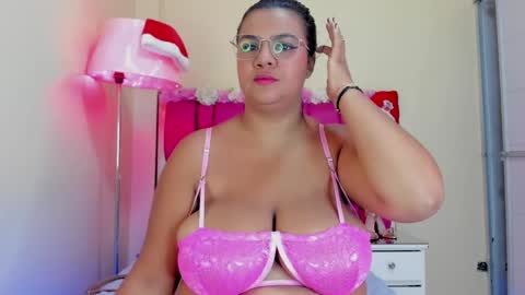 Snapshot of gabrielaa_01 chatting on 12.30.24 Gaby Im on vacation see you on November 25 online show from 12.30.24