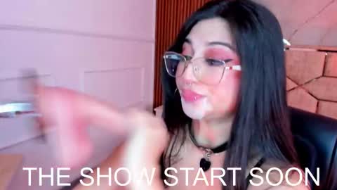 Gabriela Kassi online show from 11.17.25