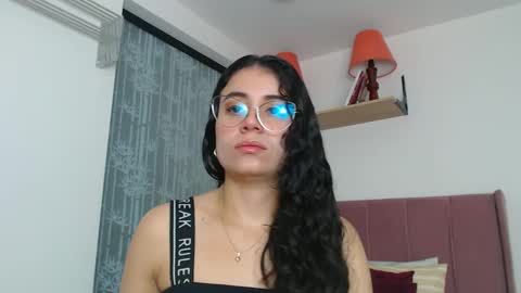 GabrielaRossa online show from 01.16.25