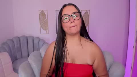 Snapshot of gabriella_evans_ chatting on 10.24.25 gabriella_evans_ online show from 10.24.25