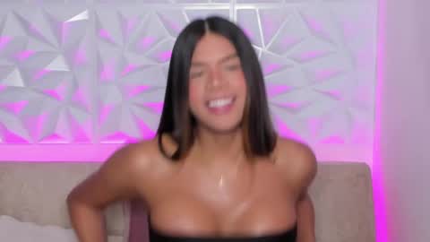 Gabriela  online show from 09.25.25