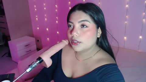 Snapshot of gaby_hot25 chatting on 12.20.24 gaby online show from 12.20.24