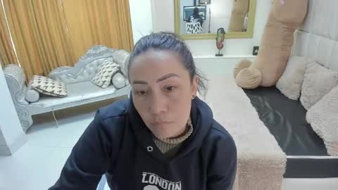 Snapshot of gaby_trent chatting on 04.28.26 gabriela online show from 04.28.26