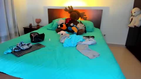 Gabybuttler online show from 02.27.25