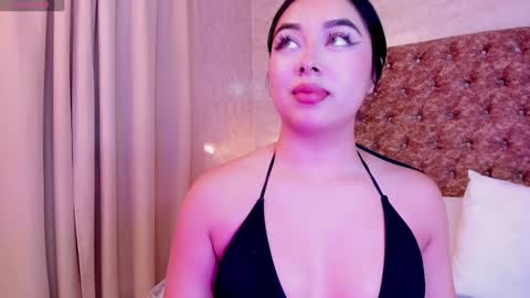 Snapshot of gabydesire chatting on 12.24.24 GABY DESIRE online show from 12.24.24