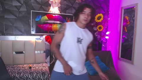 Snapshot of gael__david chatting on 12.14.24 Gael online show from 12.14.24