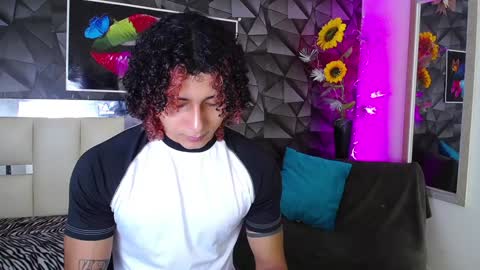 Snapshot of gael__david chatting on 12.28.24 Gael online show from 12.28.24