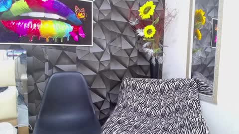 Snapshot of gael__david chatting on 01.17.25 Gael online show from 01.17.25