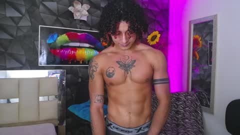 Snapshot of gael__david chatting on 01.24.25 Gael online show from 01.24.25