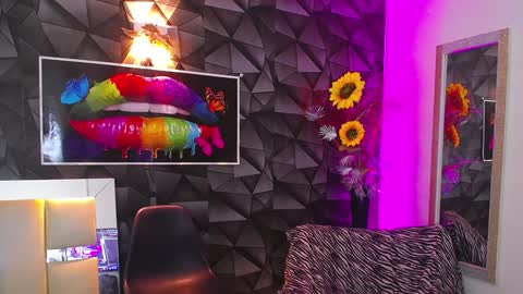 Snapshot of gael__david chatting on 02.02.25 Gael online show from 02.02.25