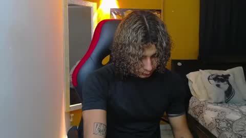 Snapshot of gael__david chatting on 02.22.25 Gael online show from 02.22.25