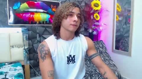 Snapshot of gael__david chatting on 02.27.25 Gael online show from 02.27.25