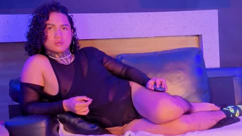 Snapshot of gael_blanco chatting on 03.24.26 Gael online show from 03.24.26