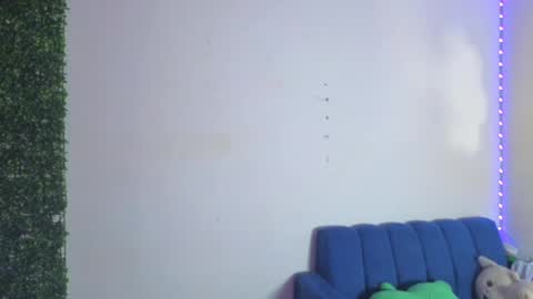 Snapshot of gael_david chatting on 05.12.26 Gael online show from 05.12.26