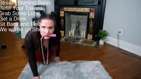 Rhi Connor   online show from 03.05.25