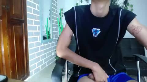 Snapshot of gandy_hott chatting on 10.17.25 gandy_hott online show from 10.17.25