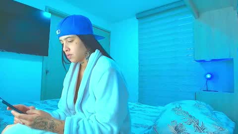 Snapshot of gangster_girl chatting on 12.31.24 GANG online show from 12.31.24