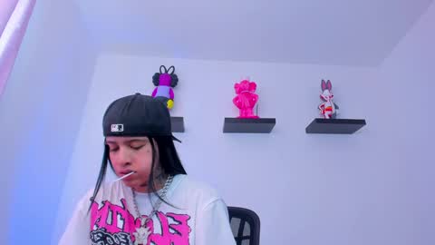 Snapshot of gangster_girl chatting on 01.29.25 GANG online show from 01.29.25