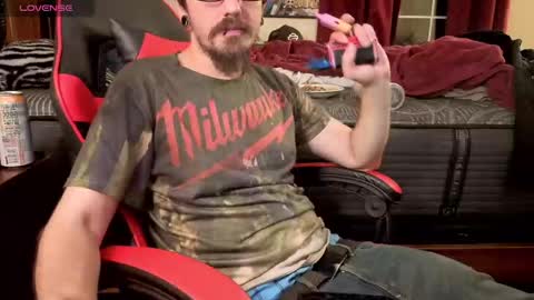 Snapshot of ganjaxbandit chatting on 10.15.25 ganjaxbandit online show from 10.15.25