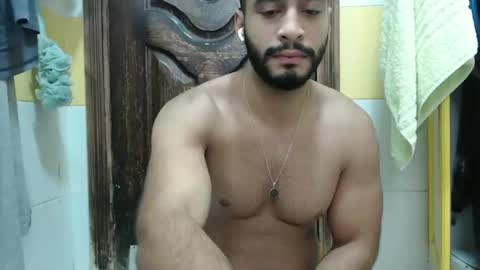 Snapshot of ganzabi chatting on 11.24.25 Ganza online show from 11.24.25