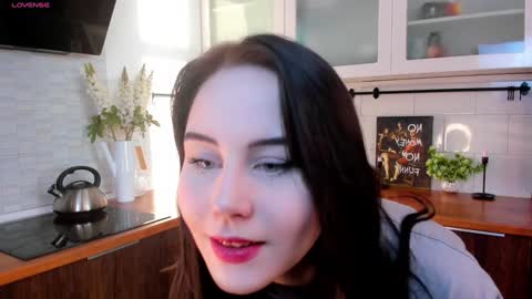 Snapshot of garden_flower chatting on 02.07.25 Violla online show from 02.07.25