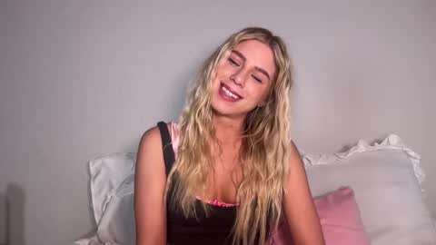 Snapshot of gardenofedennn chatting on 10.30.25  Garden Of Eden online show from 10.30.25