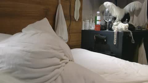 Rose online show from 11.16.25