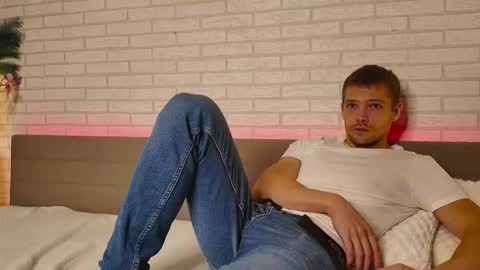 Snapshot of garettvosss chatting on 10.17.25 Gared online show from 10.17.25