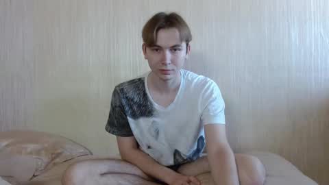 Snapshot of gary_snail33257 chatting on 09.21.25 meow online show from 09.21.25