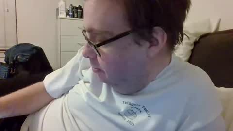 Snapshot of garyg930 chatting on 02.10.26 Gary online show from 02.10.26