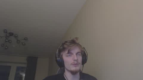 Snapshot of gasturfahe chatting on 02.07.25 gasturfahe online show from 02.07.25