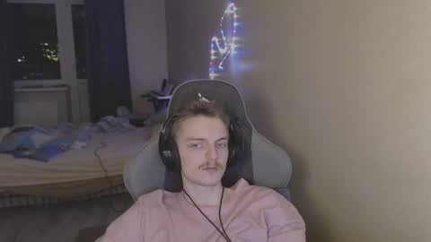 Snapshot of gasturfahe chatting on 03.06.25 gasturfahe online show from 03.06.25