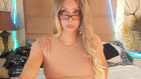 melanny villa online show from 12.01.24